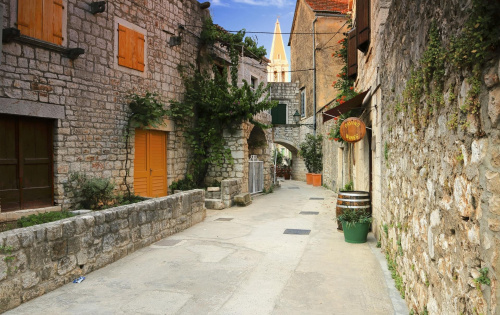 Stare kamienne uliczki Starego Gradu