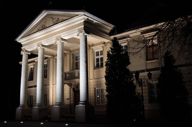 Pałac Biskupów Włocławek #architektura #iluminacje #kościoły #LED #oprawy #oświetlenie