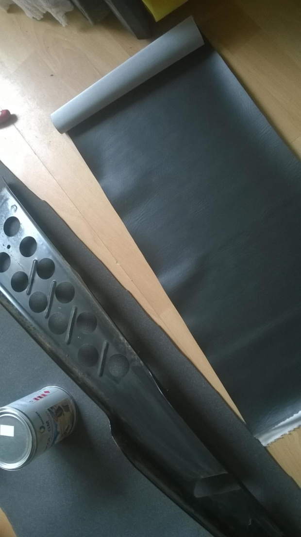materiały