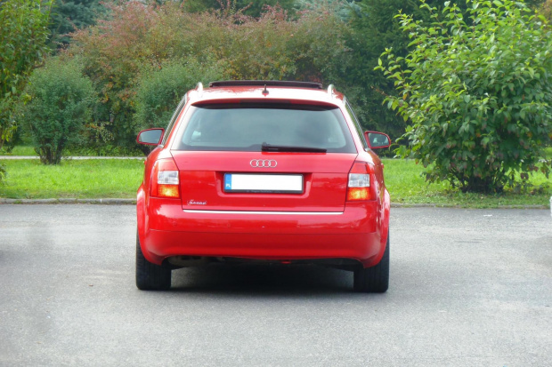 AUDI A4 B6 AVANT Brilliant Red LY3J