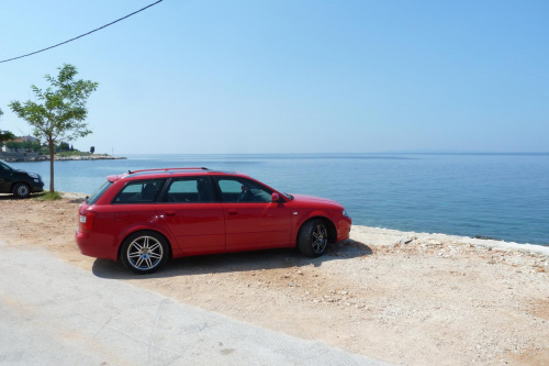 AUDI A4 B6 AVANT Brilliant Red LY3J