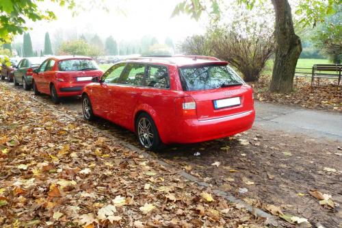 AUDI A4 B6 AVANT Brilliant Red LY3J