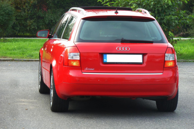 AUDI A4 B6 AVANT Brilliant Red LY3J