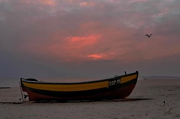 łódź pełna rubinu #łódź #ranek