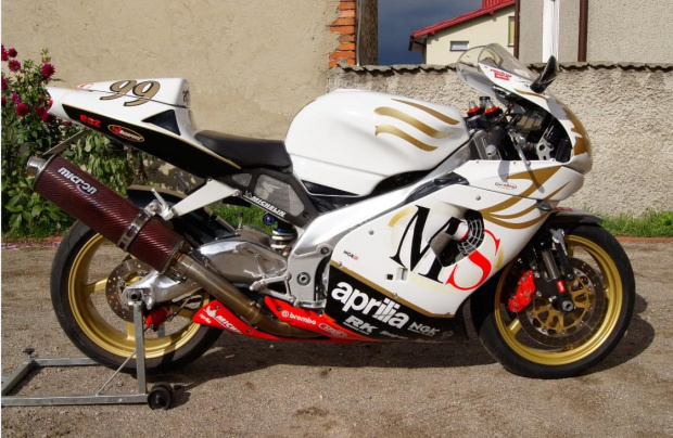 #aprilia